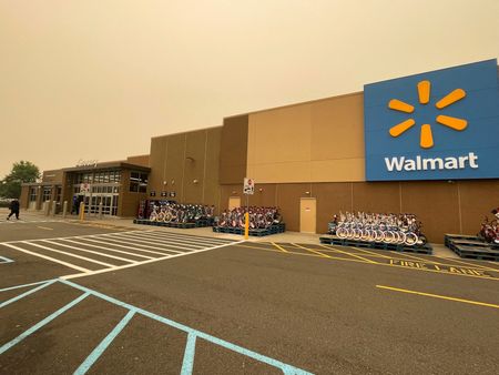Walmart expands online healthcare benefits for US employees