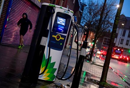 BP shares slump as Q3 profit misses forecast on weak gas