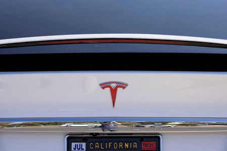 Tesla wins first US Autopilot trial involving fatal crash