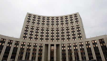 Putin clears Rosbank’s purchase of Societe Generale’s Russian assets