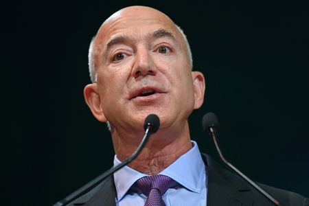Bezos to sell up to 50 million Amazon shares by Jan. 31 next year  – filing