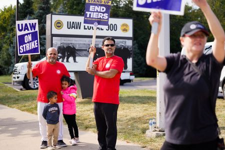 GM, Stellantis dealers and customers face dwindling parts as UAW strike expands
