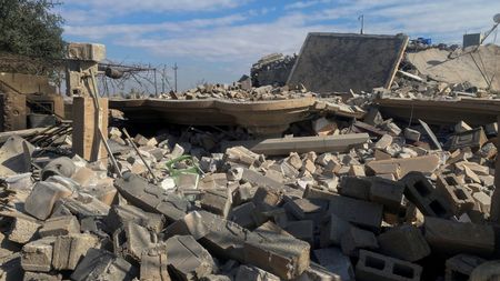 U.S. launches retaliatory strikes in Iraq, Syria; nearly 40 reported killed