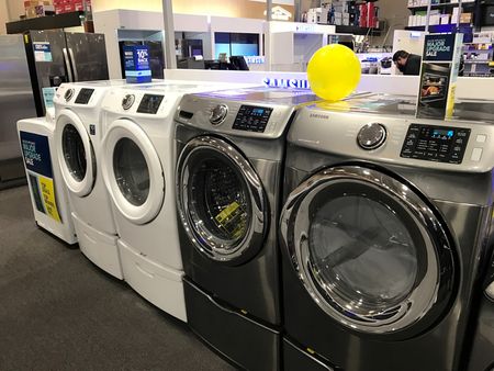 US durable goods orders slump; business investment on equipment appears soft